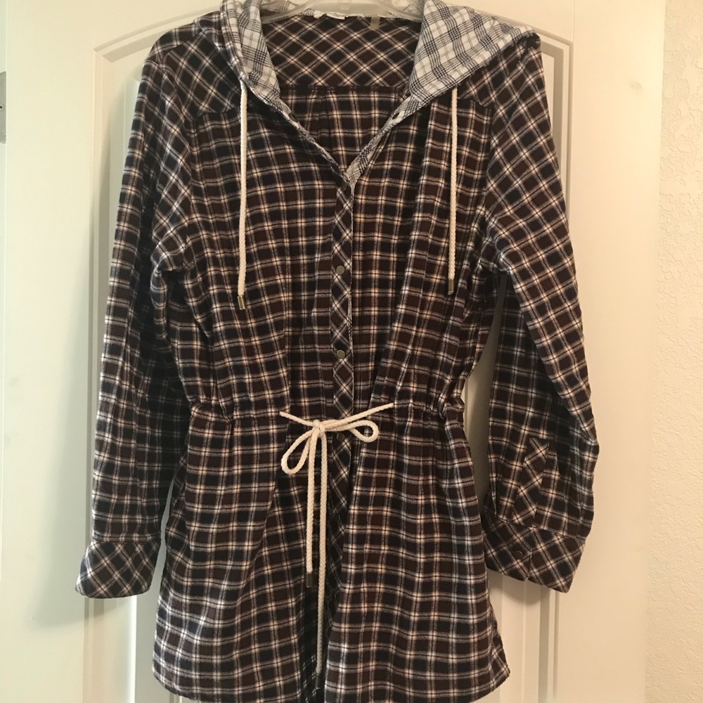 Checkered Drawstring Lightweight Top - image 1